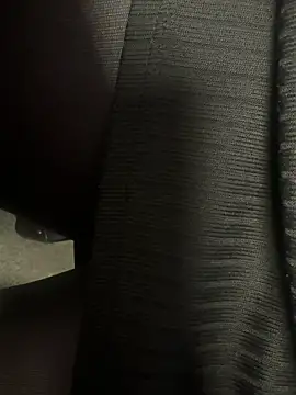 Snapshot of HiddenHoneyLDN chatting on 02/11/26, 02:33 HiddenHoneyLDN online show from 02/11/26, 02:33