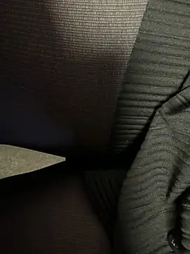 Snapshot of HiddenHoneyLDN chatting on 02/12/26, 11:38 HiddenHoneyLDN online show from 02/12/26, 11:38