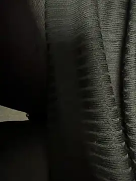 Snapshot of HiddenHoneyLDN chatting on 02/20/26, 11:32 HiddenHoneyLDN online show from 02/20/26, 11:32