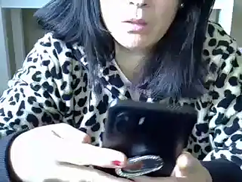 ITALIANASISIXX online show from 11/10/25, 10:14