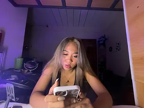 PinayLina18 online show from 07/07/26, 04:00