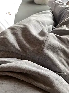 Snapshot of andrey1887 chatting on 09/26/25, 08:51 andrey1887 online show from 09/26/25, 08:51