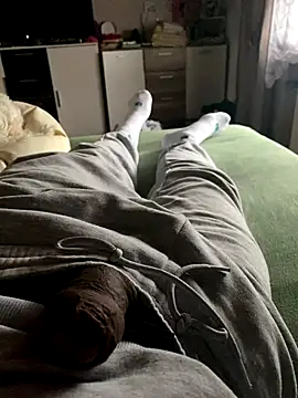 Snapshot of andrey1887 chatting on 11/29/25, 11:02 andrey1887 online show from 11/29/25, 11:02