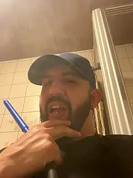 Snapshot of andrey1887 chatting on 01/14/26, 06:13 andrey1887 online show from 01/14/26, 06:13