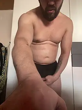 Snapshot of andrey1887 chatting on 03/12/26, 10:21 andrey1887 online show from 03/12/26, 10:21