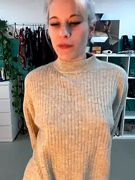 TheRealJessyLey online show from 12/19/25, 07:32