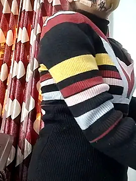 Ruhi 07 online show from 11/25/25, 03:17