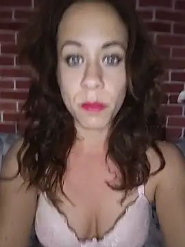 HotGinger66 online show from 06/17/26, 04:41