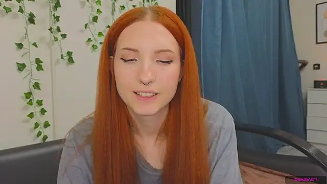 Snapshot of Olivia_Rid_ chatting on 10/03/25, 08:06 Olivia Rid online show from 10/03/25, 08:06