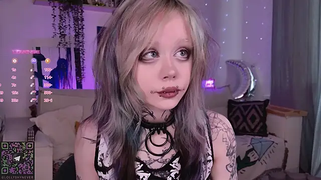 Lollyshy online show from 02/25/26, 08:24