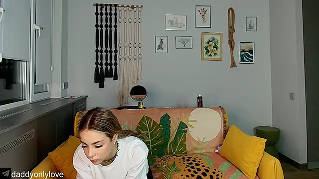 Snapshot of daddyonlyloveme chatting on 09/27/25, 08:03 daddyonlyloveme online show from 09/27/25, 08:03