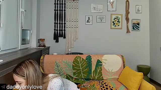 Snapshot of daddyonlyloveme chatting on 10/09/25, 08:18 daddyonlyloveme online show from 10/09/25, 08:18