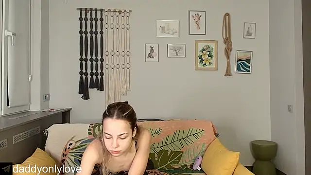 Snapshot of daddyonlyloveme chatting on 11/01/25, 08:11 daddyonlyloveme online show from 11/01/25, 08:11