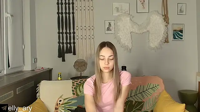 Snapshot of daddyonlyloveme chatting on 12/13/25, 09:20 daddyonlyloveme online show from 12/13/25, 09:20