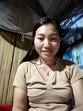 Snapshot of PhienPhien chatting on 09/21/25, 03:35 PhienPhien online show from 09/21/25, 03:35
