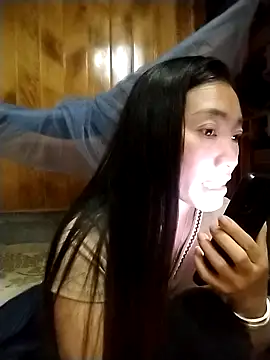 Snapshot of PhienPhien chatting on 09/28/25, 11:15 PhienPhien online show from 09/28/25, 11:15
