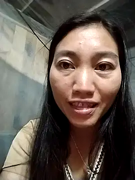 Snapshot of PhienPhien chatting on 10/06/25, 10:34 PhienPhien online show from 10/06/25, 10:34