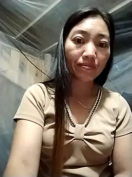 Snapshot of PhienPhien chatting on 10/15/25, 09:15 PhienPhien online show from 10/15/25, 09:15