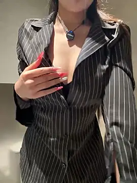 jiajia L online show from 03/23/26, 09:24