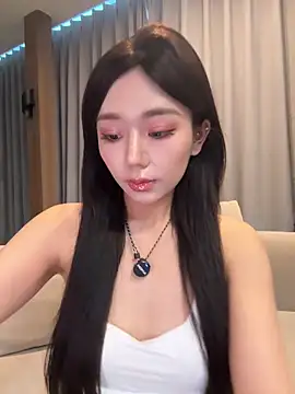 jiajia L online show from 03/28/26, 09:31