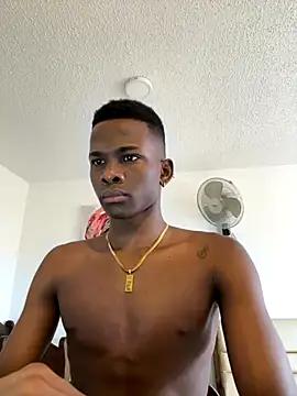 Brycce santos online show from 09/25/25, 12:09