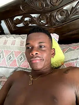 Brycce santos online show from 09/29/25, 04:01