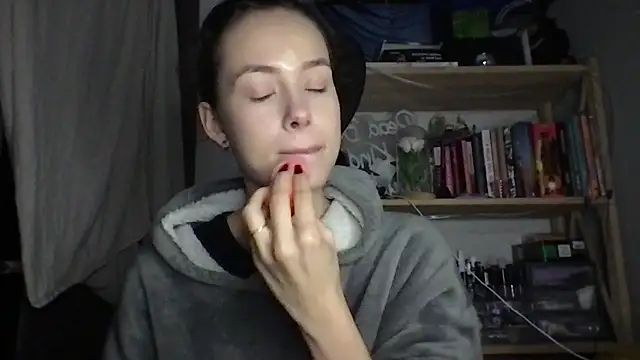 Yuna5343 online show from 10/06/25, 09:01