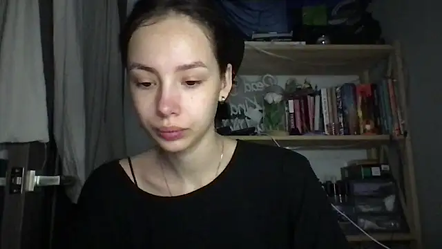 Yuna5343 online show from 10/09/25, 07:23