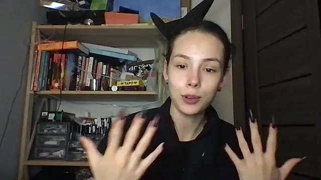 Yuna5343 online show from 12/03/25, 08:18