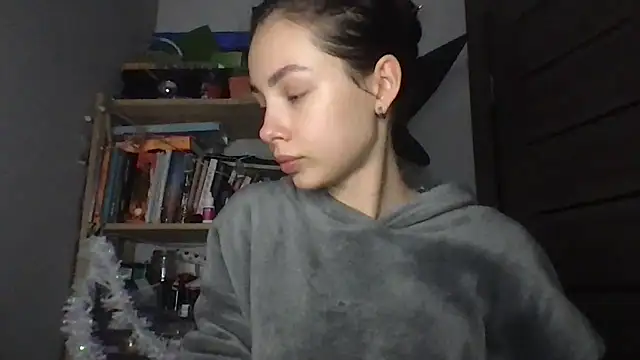 Yuna5343 online show from 01/14/26, 08:36