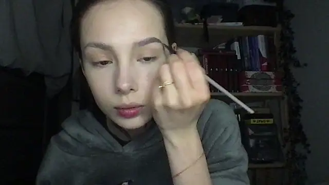 Yuna5343 online show from 04/14/26, 07:53