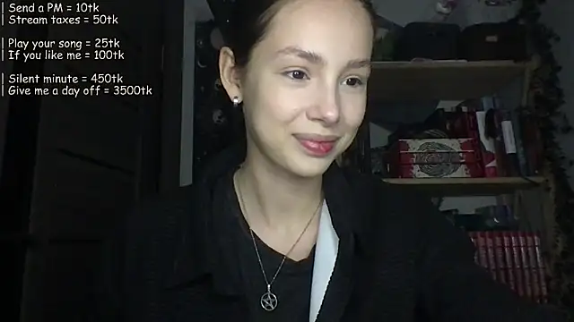 Yuna5343 online show from 06/01/26, 07:26