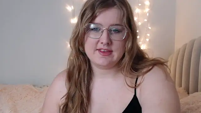 Snapshot of AgnesRoseCams chatting on 02/12/26, 10:43 AgnesRoseCams online show from 02/12/26, 10:43