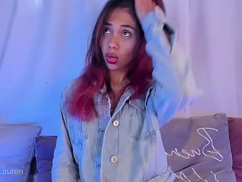 Laurenn 2 online show from 11/04/25, 04:06