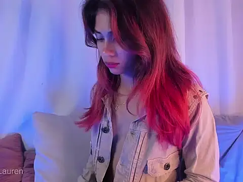 Laurenn 2 online show from 11/08/25, 03:29