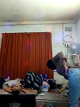 Juicy Candy-Reloaded online show from 11/15/25, 05:20