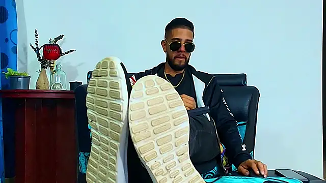 DaveSoldier online show from 10/12/25, 04:11