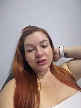 Snapshot of Bigass_curvy chatting on 06/22/26, 12:24 Bigass curvy online show from 06/22/26, 12:24