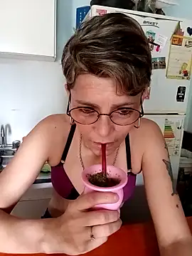 Lulypsicologasexual online show from 10/24/25, 01:40