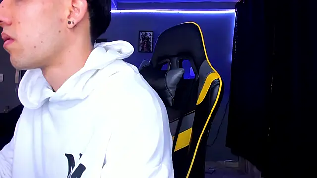 alexgiraldo   online show from 09/18/25, 12:07