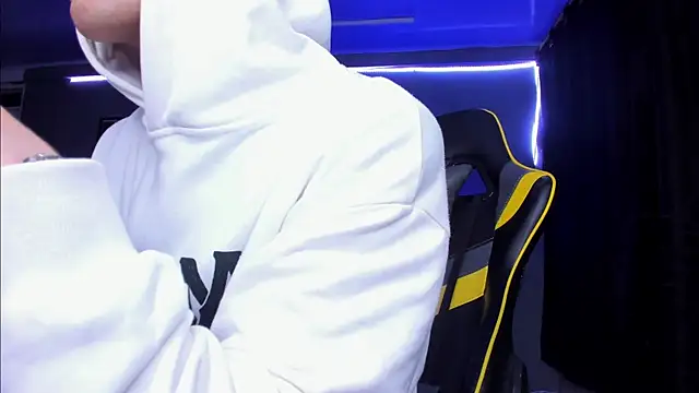 alexgiraldo   online show from 10/29/25, 10:17