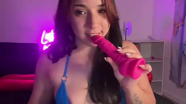 Snapshot of nina_lovez chatting on 09/10/25, 01:38 nina lovez online show from 09/10/25, 01:38