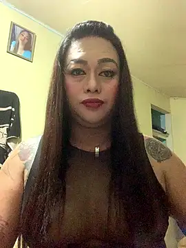 Snapshot of EmmaKantutera chatting on 01/17/26, 06:00 EmmaKantutera online show from 01/17/26, 06:00