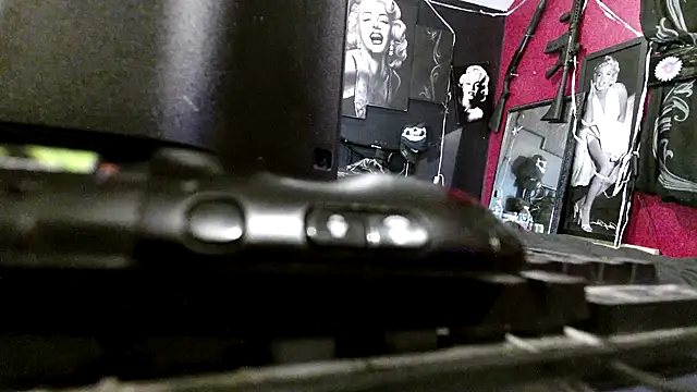 Splash Queen420 online show from 12/17/25, 08:09