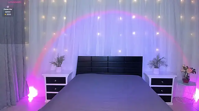 Evolet Bee online show from 11/27/25, 01:02