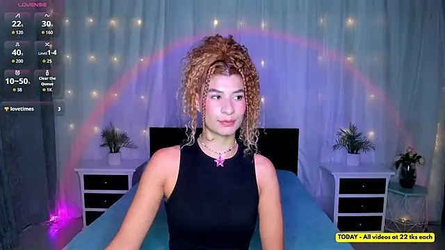 Evolet Bee online show from 04/13/26, 01:49