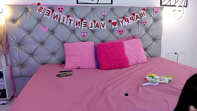 Naughty Couple83 online show from 02/28/26, 03:35