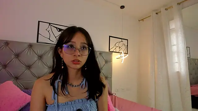 Naughty Couple83 online show from 04/14/26, 07:31