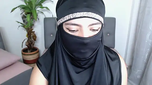 jade nassar online show from 10/06/25, 07:22