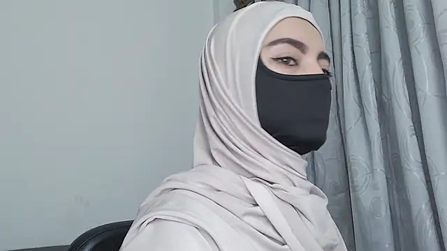 jade nassar online show from 12/14/25, 10:14